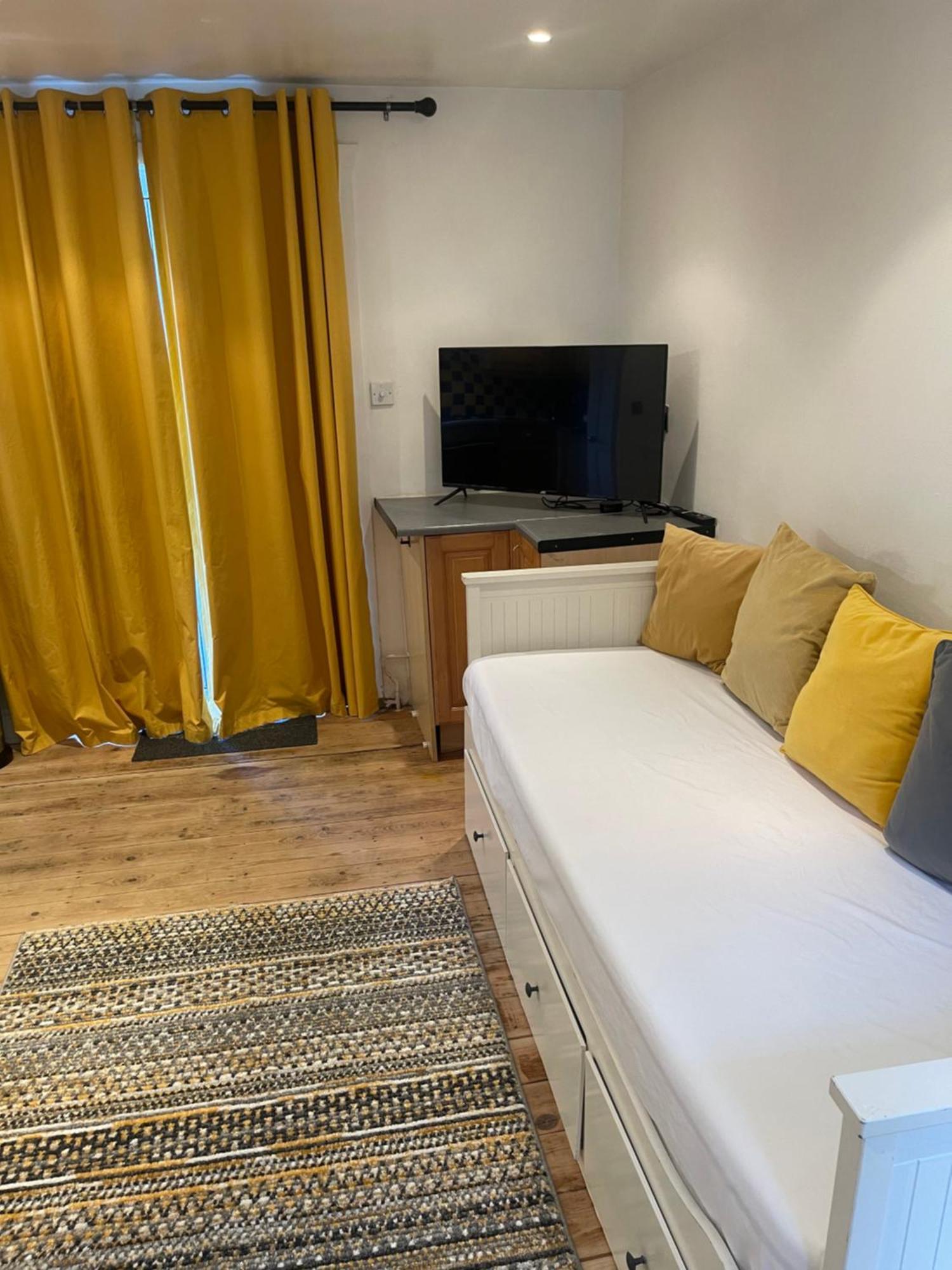 A Lovely One Bed Flat In North Finchley Buitenkant foto
