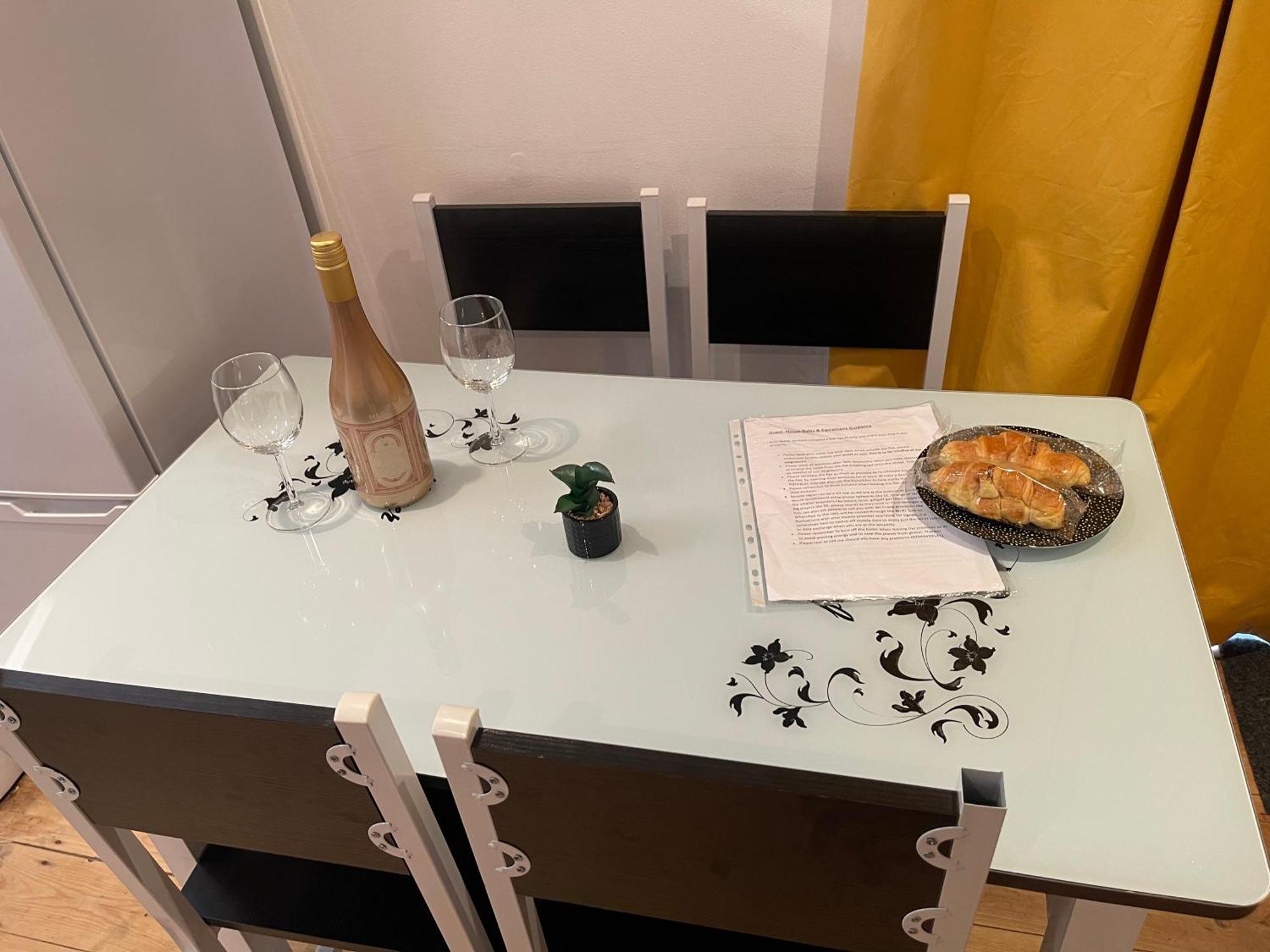 A Lovely One Bed Flat In North Finchley Buitenkant foto